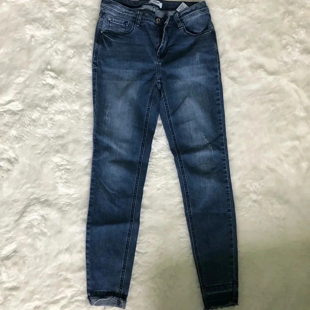 KENSIE JEANS | medium wash skinny jeans - Picture 2 of 6
